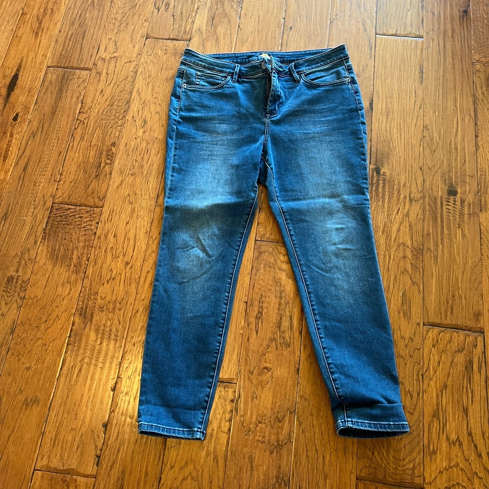 Tommy Bahama! Worn once! Classic Blue Women's Jeans